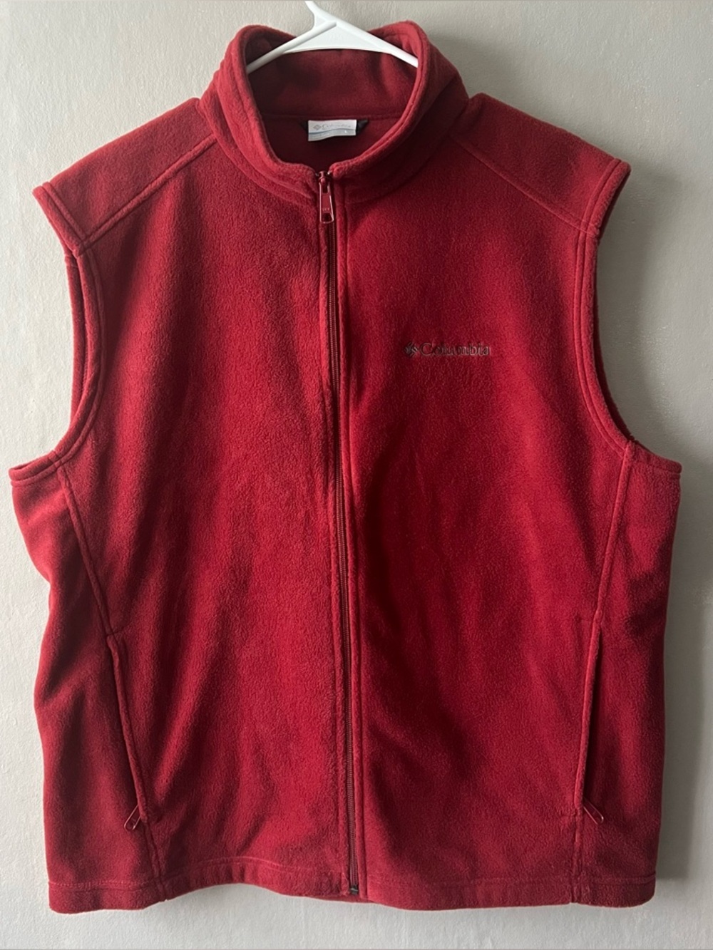 Columbia Men’s Red Fleece Vest Size Large